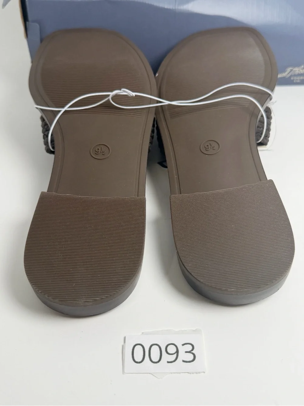 Universal Thread Braided Slide Sandals in Dark Brown